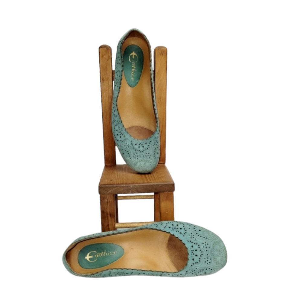 Earthies Bindi Slip-on Light Teal Ballet Flats with Cut Out Detailing Size 10